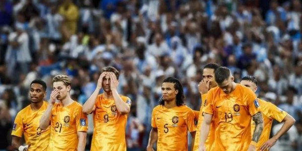 500万彩票网-荷兰再度点球出局 范加尔的“空城计”还是露馅了