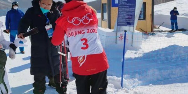 500万彩票网-【手记】跟着谷爱凌奔跑：你把韭菜盒子落山下了...