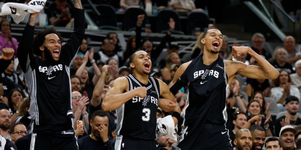 500万彩票网-马刺常规赛数据：62胜20负西部第二，时隔7年重返季后赛