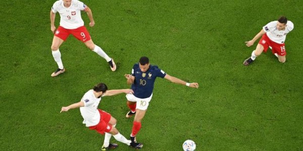 500万彩票网-【世界杯】姆总双响超C罗平梅西，法国3比1波兰