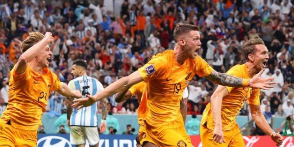 500万彩票网-荷兰再度点球出局 范加尔的“空城计”还是露馅了